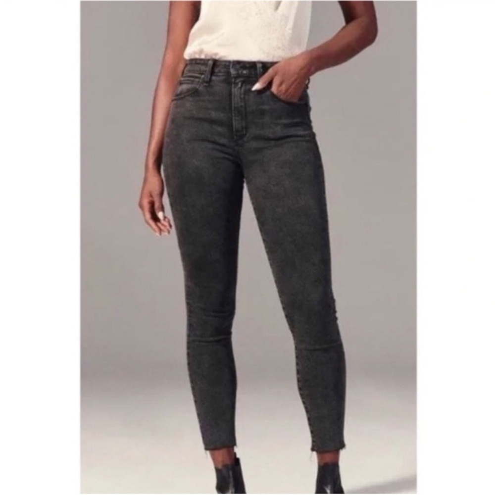 Abercrombie & Fitch The Skinny High Rise Jeans Raw Hem Black Size 26